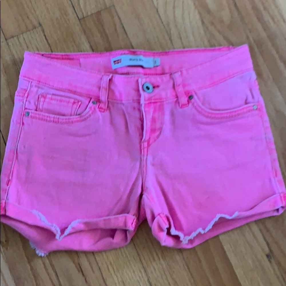 Levi’s hot pink jeans